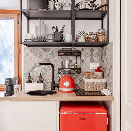 アパート Exclusive トリエステ