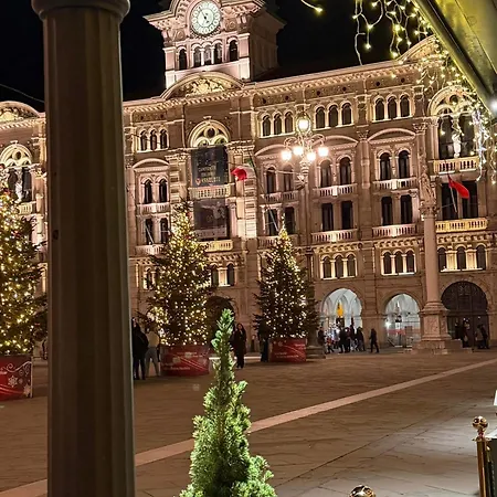 アパート Exclusive トリエステ